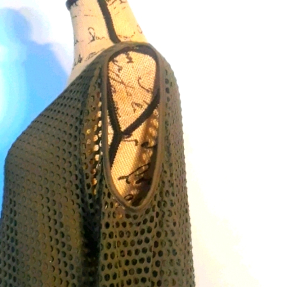 Casting Top - Picture 4 of 6